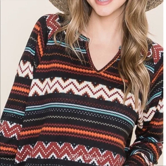 LAST 1! V Neck Super Soft, Comfy Patterned Top! - Picture 8 of 8